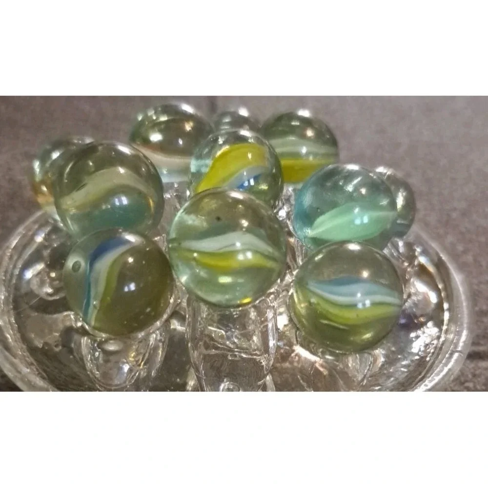 Lot Of 11 Estate Sale Marbles Cats Eyes